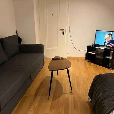 5 Min Walking From Gare 公寓 *