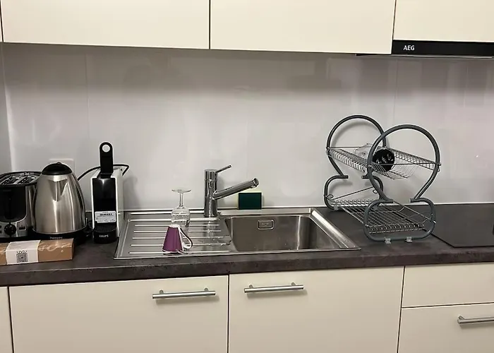 5 Min Walking From Gare Apartament