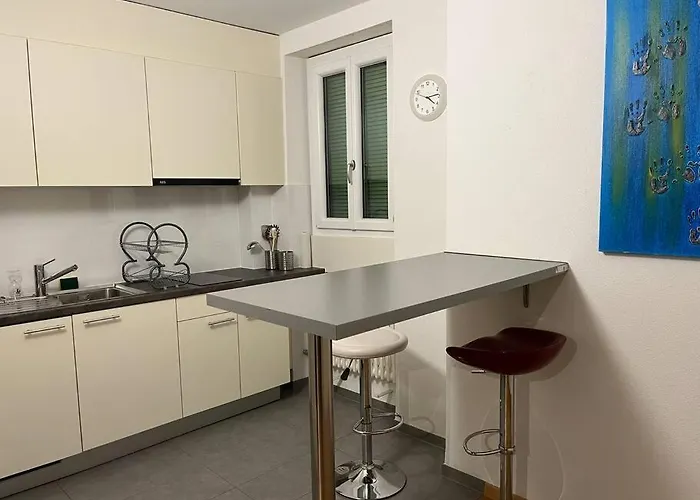 5 Min Walking From Gare Apartament